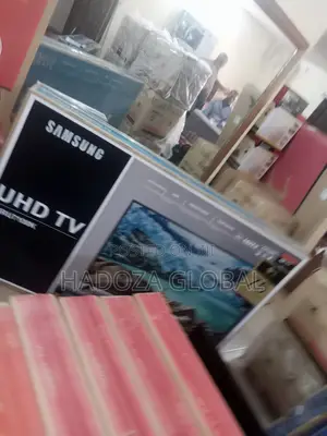 Smasung 75 Smart Tv With HDR and Free Stand