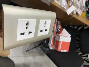 Universal Socket Unswitch 2gang