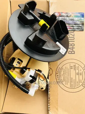 Mercedes Benz E400 W213 Fuel Pump