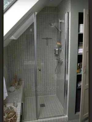 Tampered Glass Cubicles
