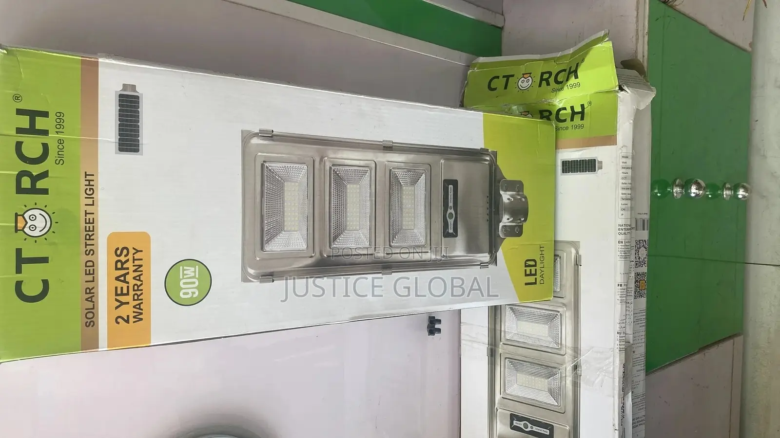 CTRCH Solar Street Light De Best Torch for Ever