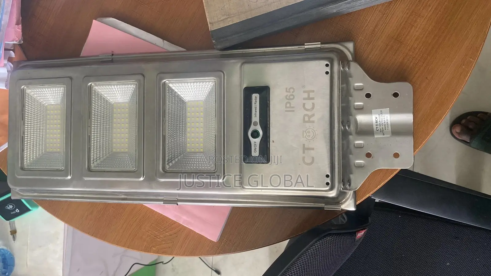 CTRCH Solar Street Light De Best Torch for Ever
