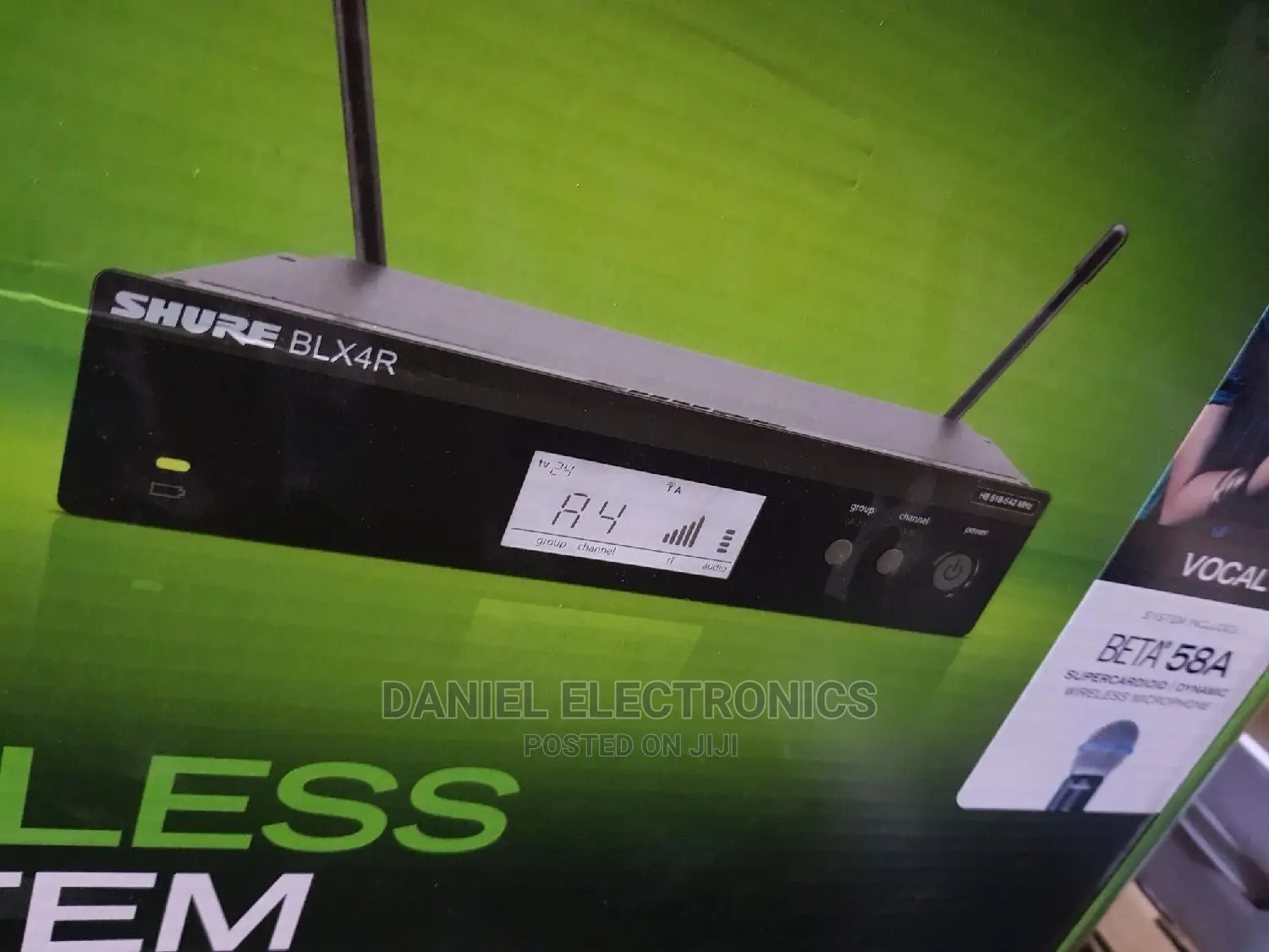 Shure Blx4r Beta 58a Wireless Microphone