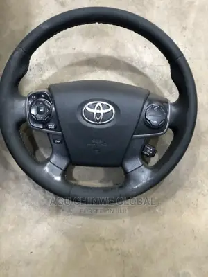 Original Camry 2012 Steering Wheel and Airbag.