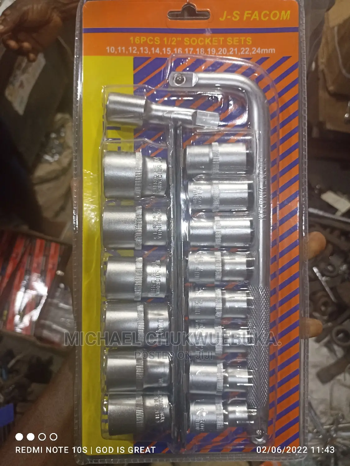 16 PCS 1⁄2 Socket Set 10-24 White