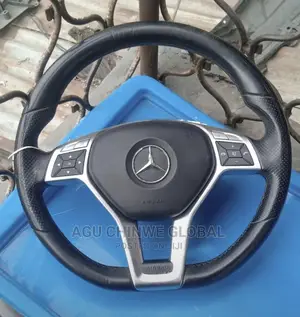 Steering Wheel and Airbag GLK