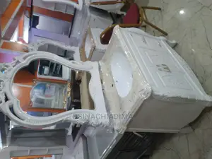 Quality Water Resistant Bathroom Cabinet