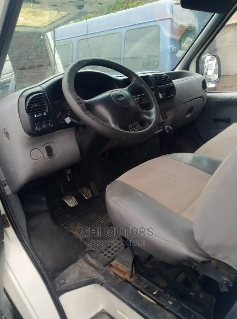 Ford Transit 2005 Blue