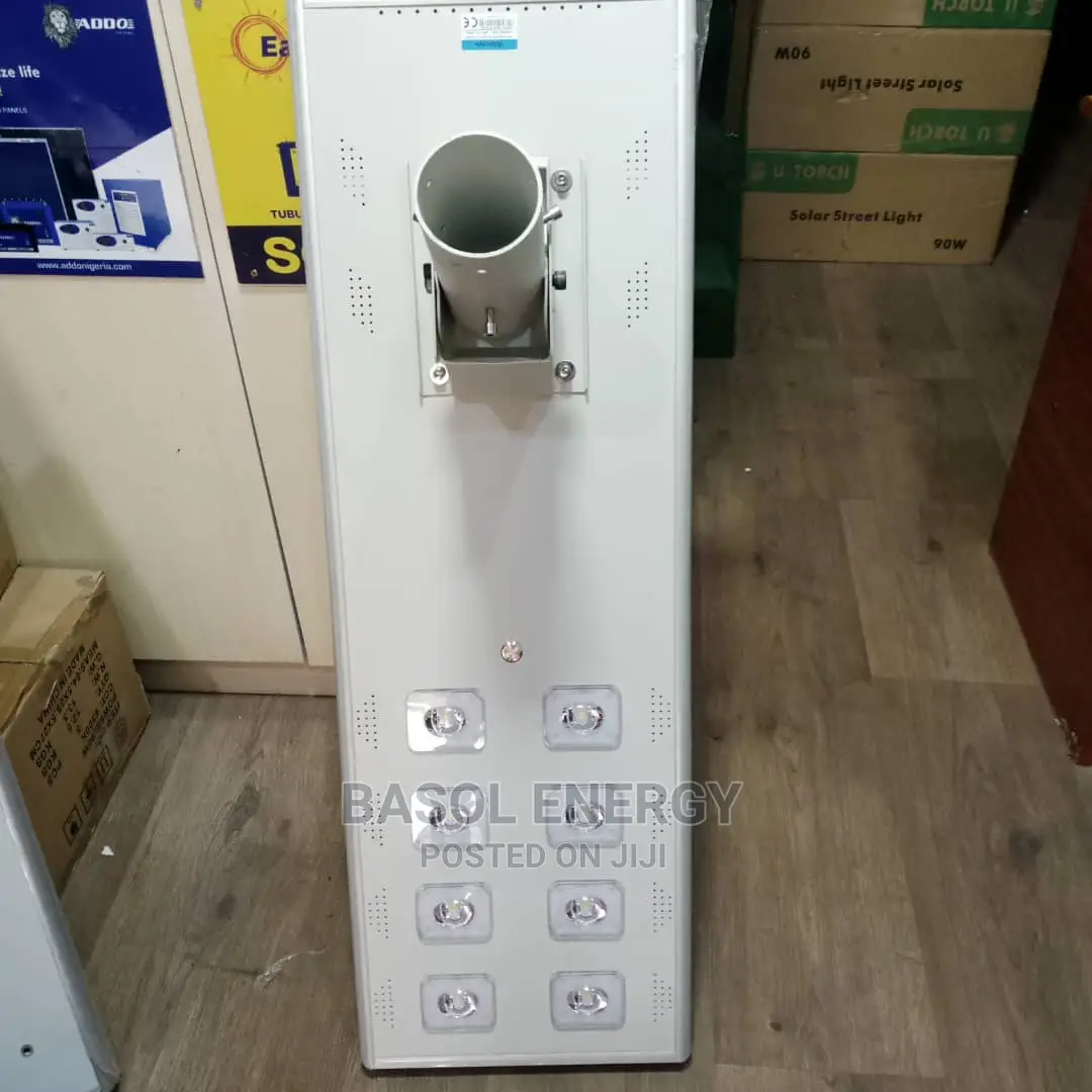 60w Wakatek High Lumen Solar Street Light