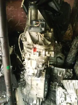 Pathfinder 05, 4.0 Engines and Gear Box