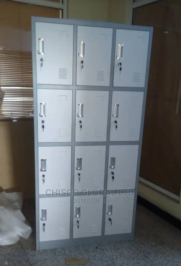 Workers Locker (12doors)