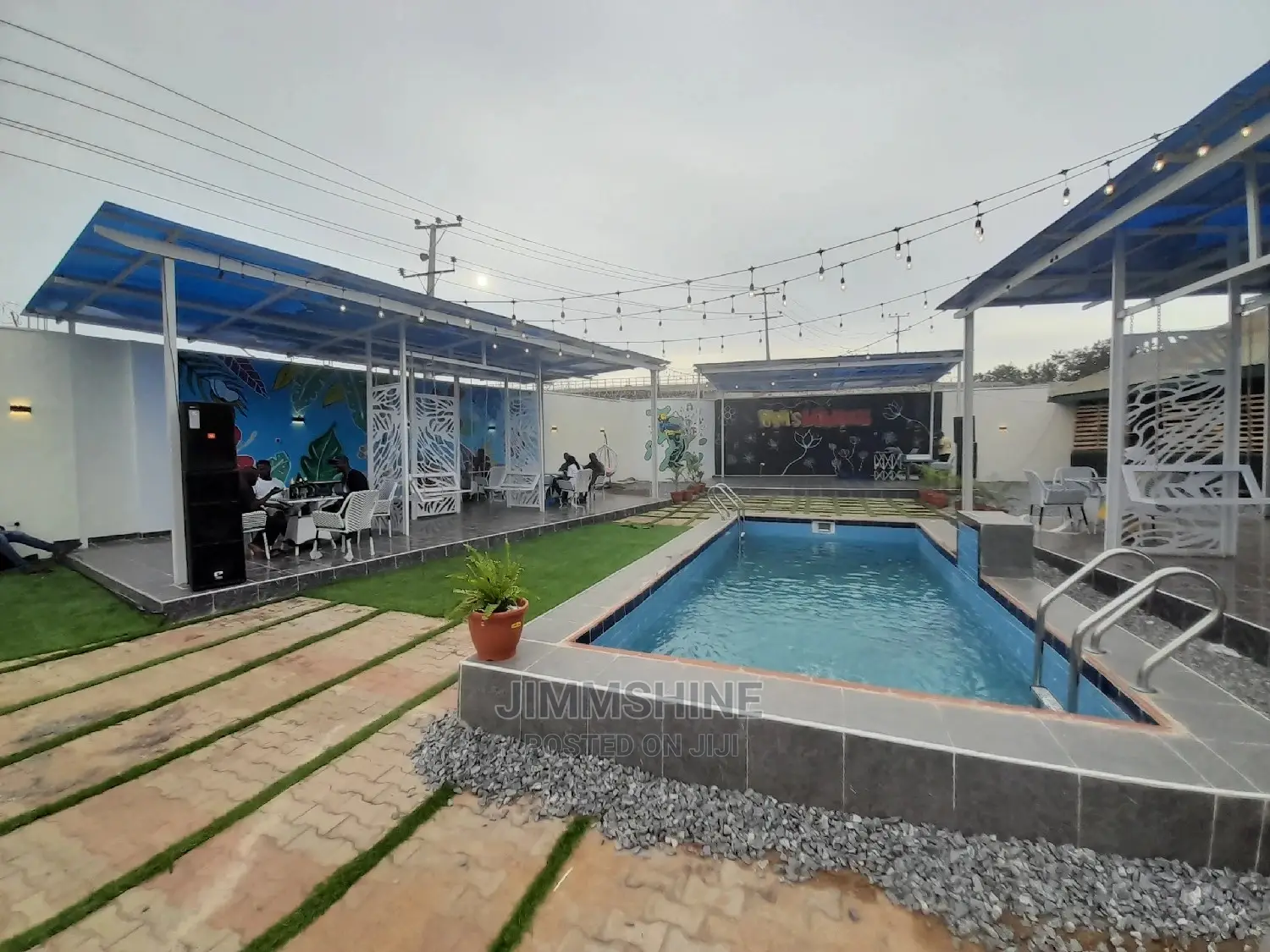 Swimming Pool With Bar