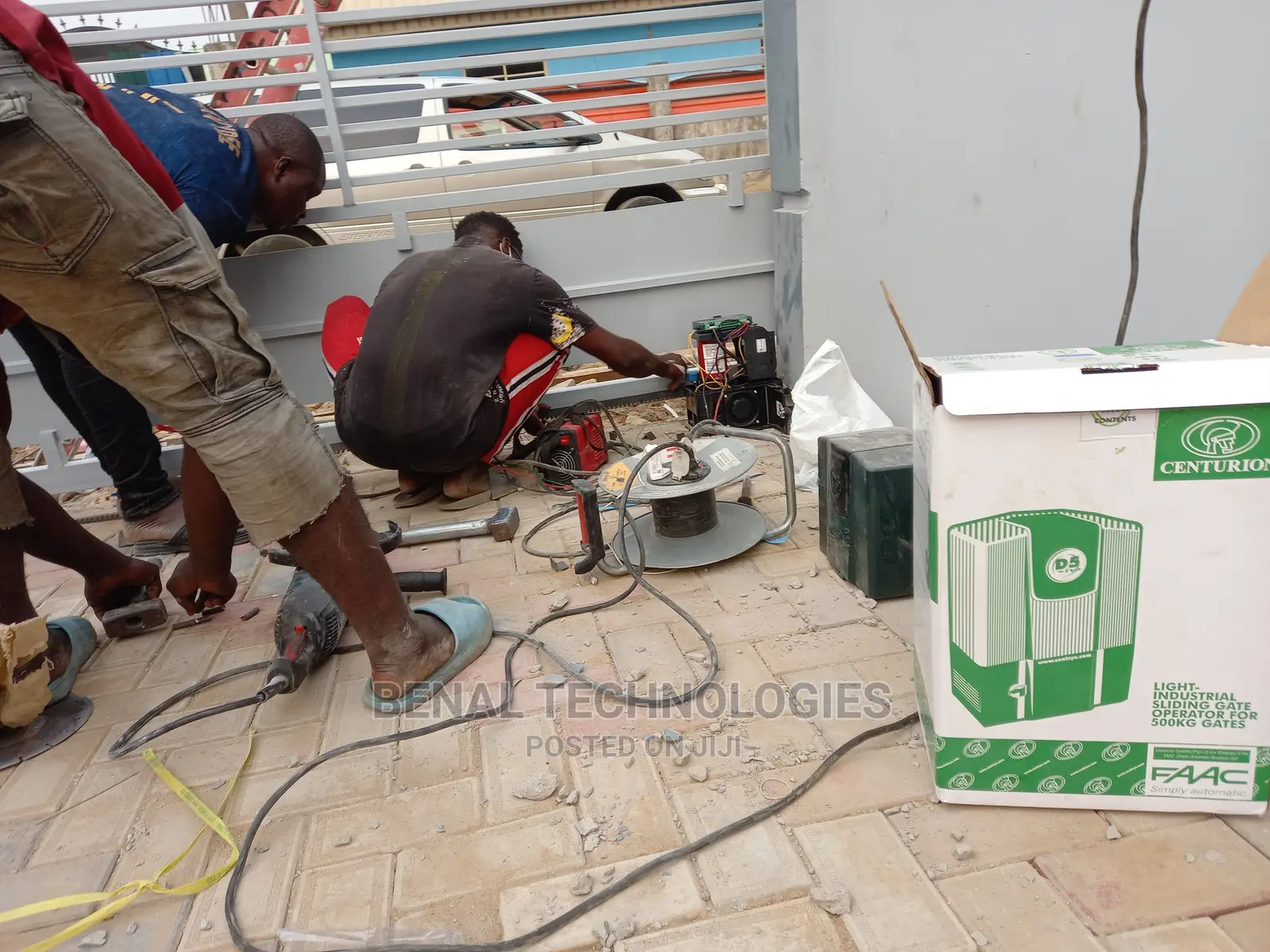 Very Quality Automatic Remote Gate Machine in Obafemi Owode