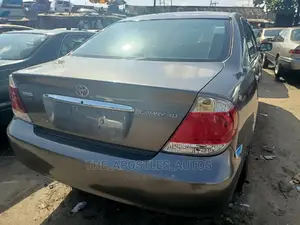 Toyota Camry 2006 Gray