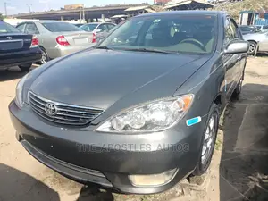 Toyota Camry 2006 Gray