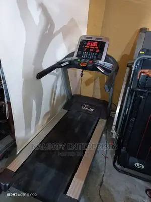 4.5hp Commercial Automatic Treadmill With LCD Screen Display