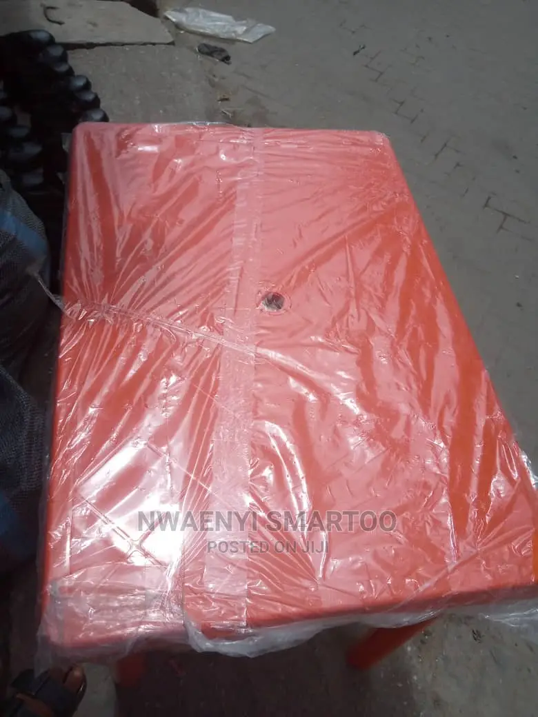 Plastic Table.