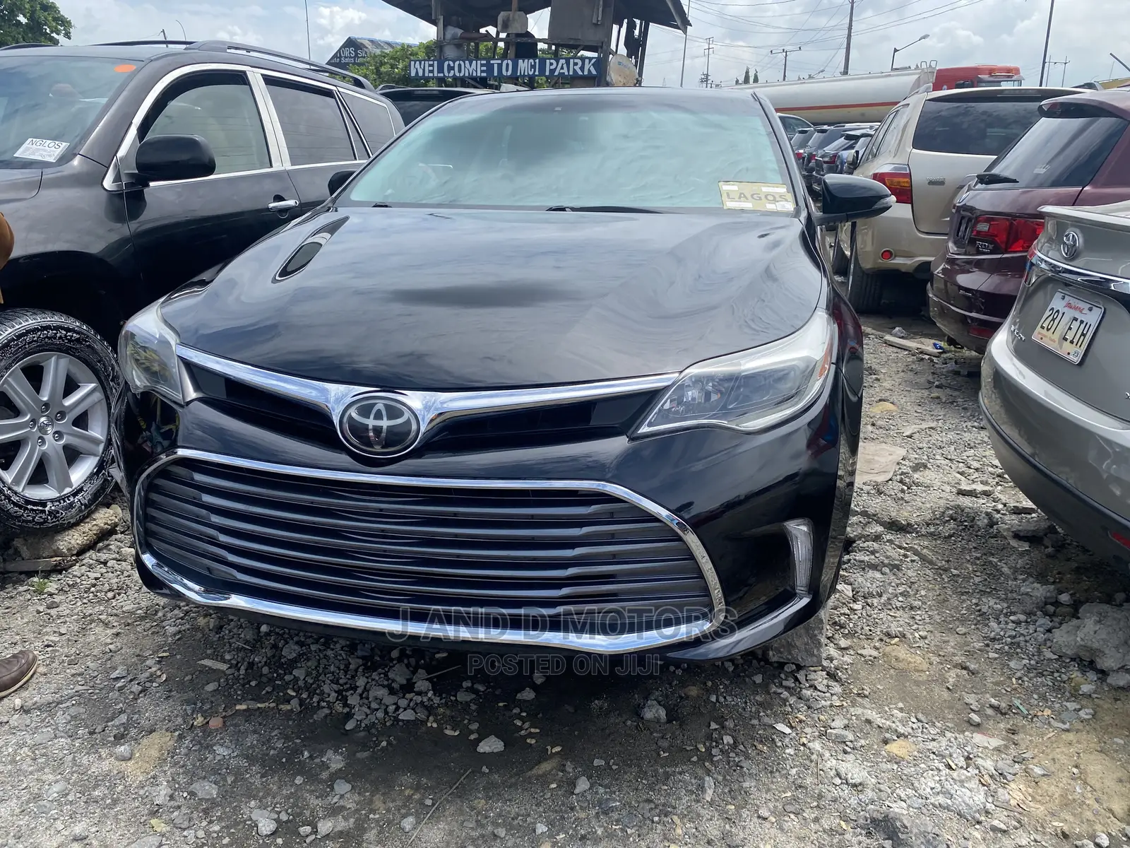 Toyota Avalon Limited 4dr Sedan (3.5L 6cyl 6A) 2014 Black