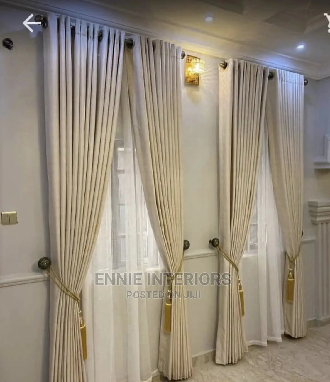 Curtains and Window Blinds