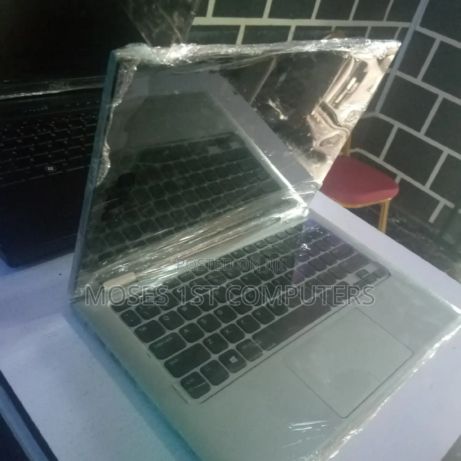 New Laptop Dell 8GB Intel Core I3 SSD 500GB