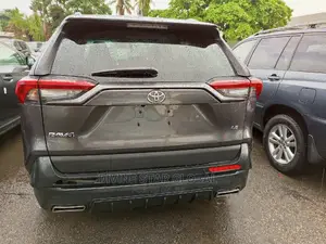 Toyota RAV4 2021 Black