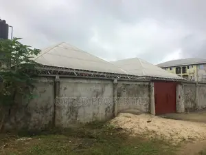 1bdrm Apartment in Machine Street, Port-Harcourt for sale