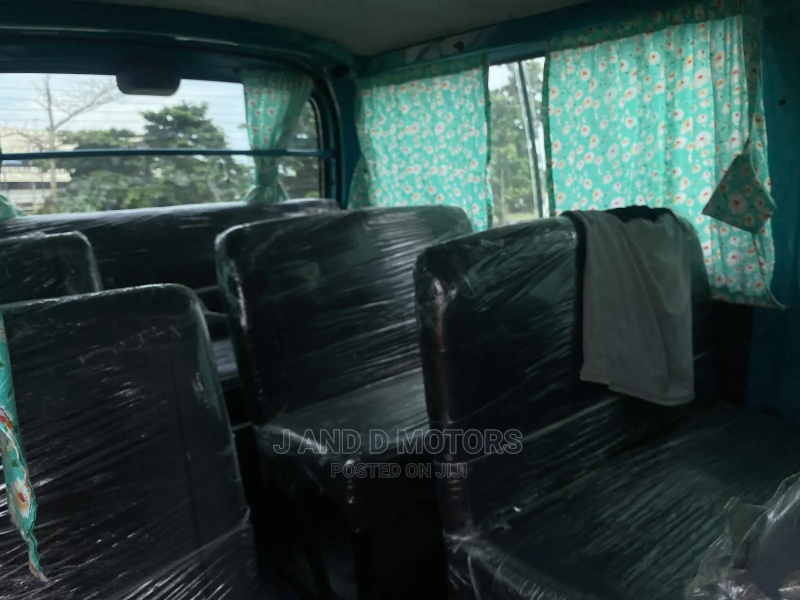 Toyota HiAce 2003 Blue