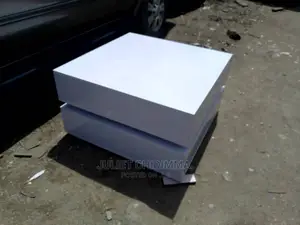 Quality and Center Table