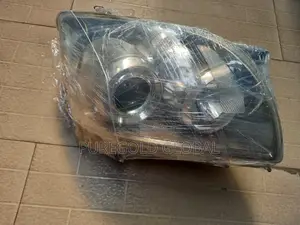 Headlamp for Toyota Avensis 2005 Model