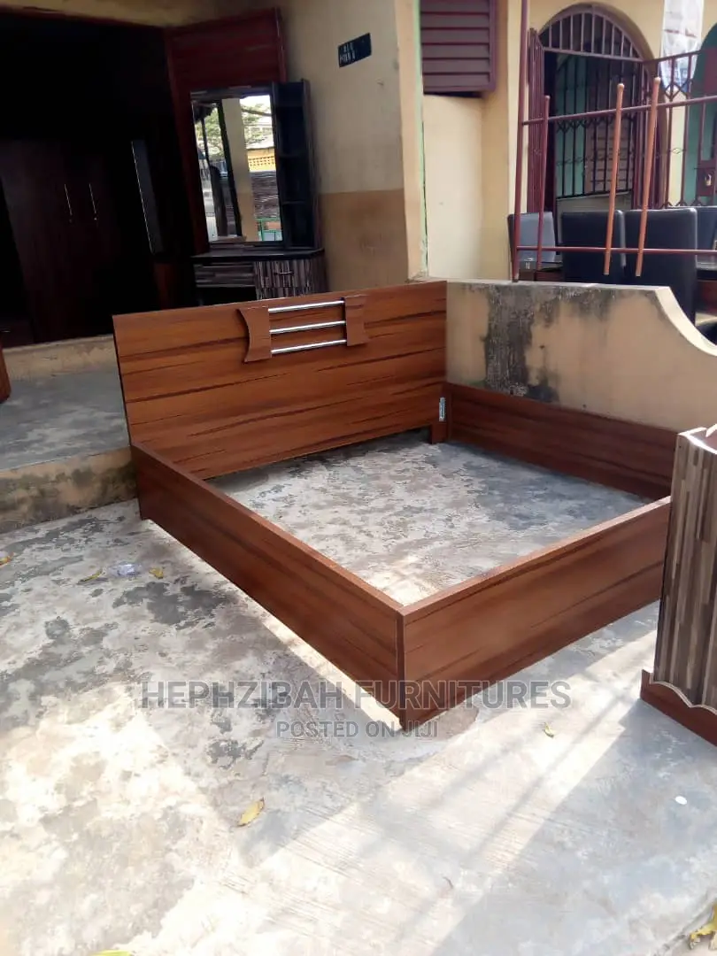 6 X 6 Bedframe With 1 Bedside Drawer