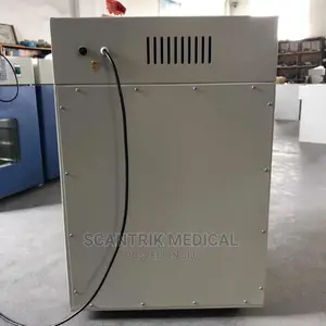 Incubator With Microprocessor Control With 25L Capacity