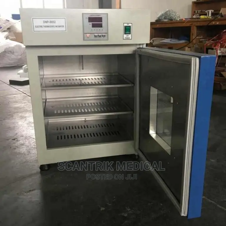 Incubator With Microprocessor Control With 25L Capacity