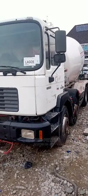 Foreign Used 9m3 Transit Concrete Mixer Truck 4sale