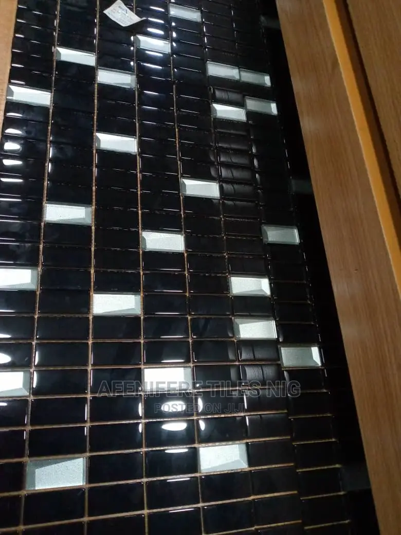 Quality Mosaics Glass Tiles