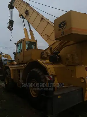 75 Tons Grove Crane for Hire