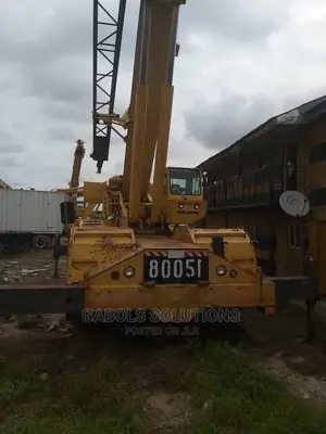 75 Tons Grove Crane for Hire