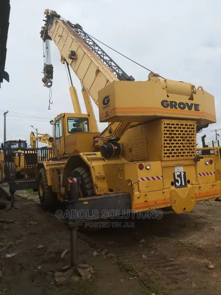 75 Tons Grove Crane for Hire