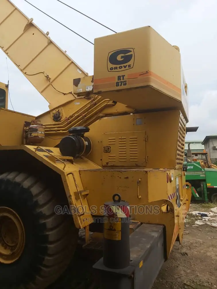 75 Tons Grove Crane for Hire