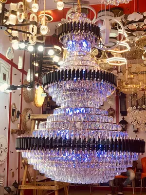 Crystal Chandelier By1200 Dubai Light Very Quality