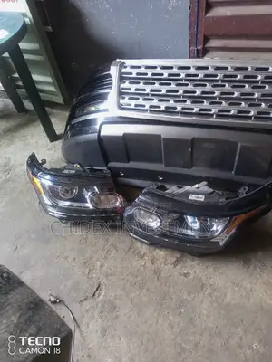 Front Headlight Range Rover Voug 2015