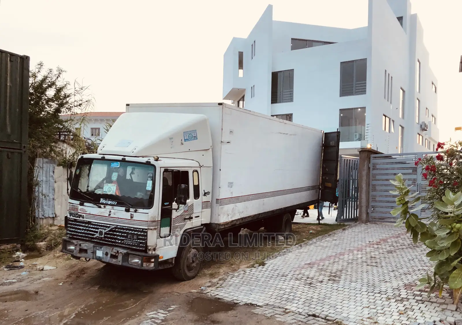 Moving Truck Hire
