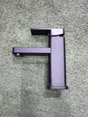 Black Square Tap