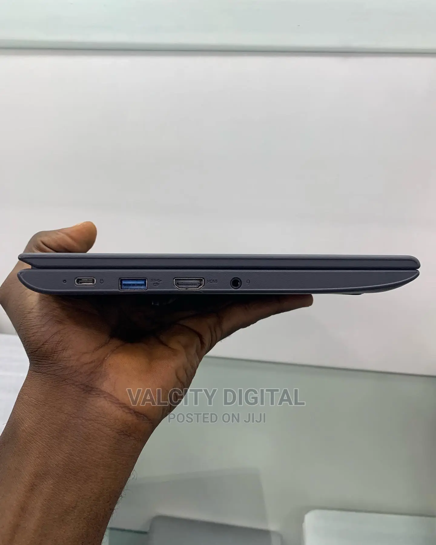 Laptop Lenovo 100e 4GB Intel SSD 60GB