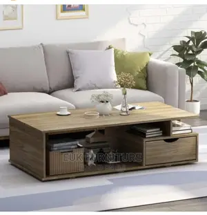 Beautiful Center Table ( Exactly as Seen)
