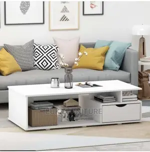 Beautiful Center Table ( Exactly as Seen)
