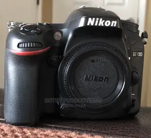 Nikon D7100