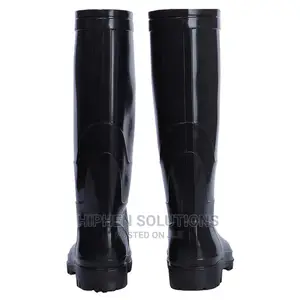 Strong And Sturdy Safety Boots