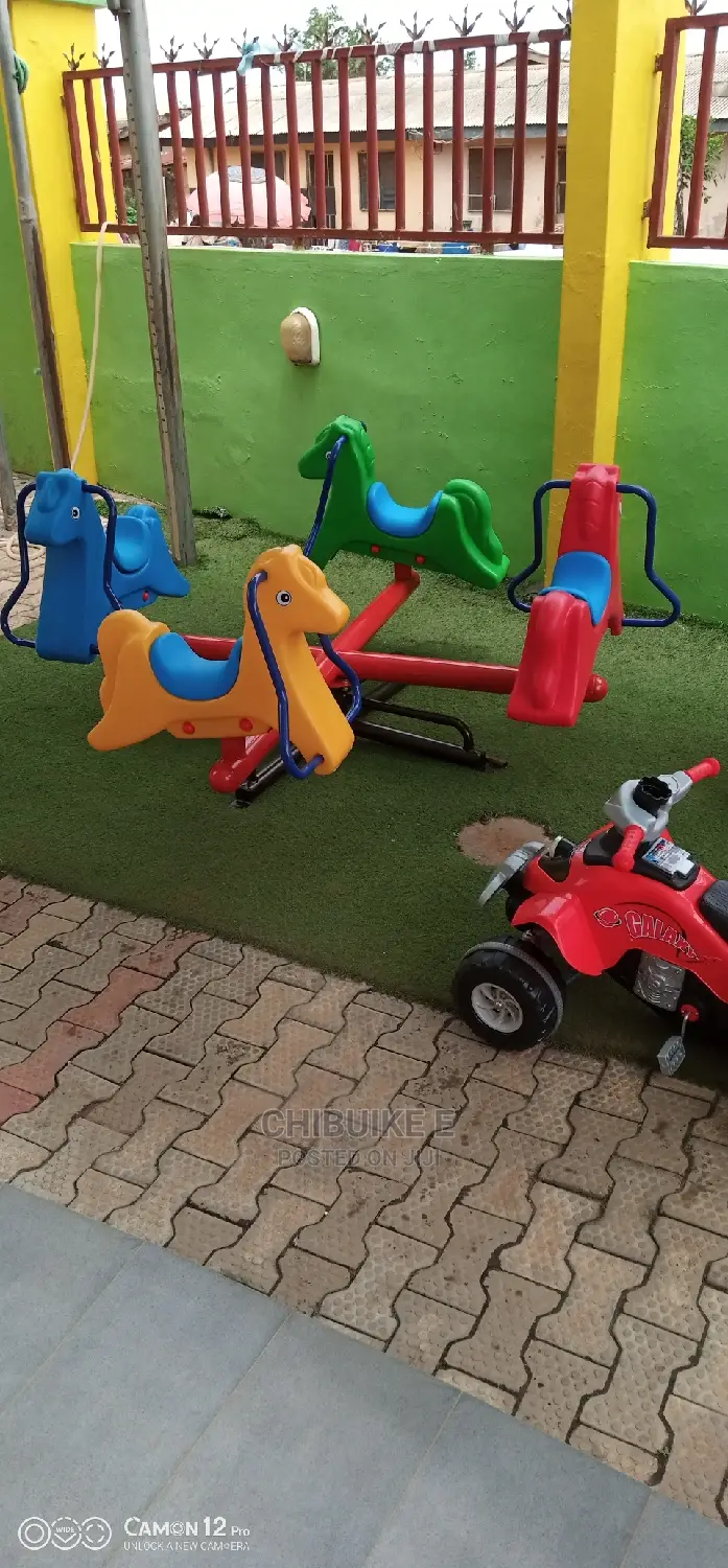 4 Seaters Merry Go Round