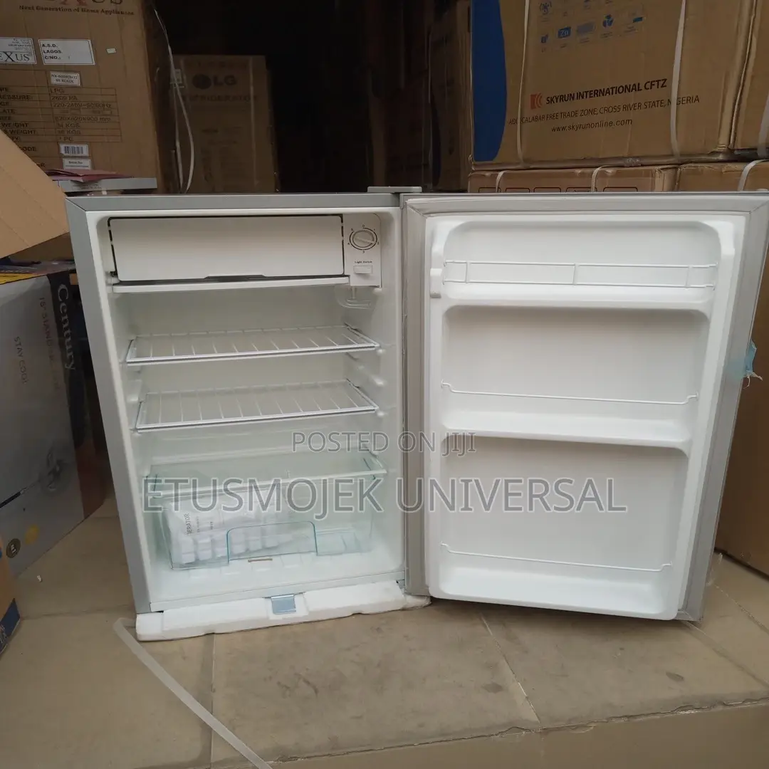 LG Mini Refrigerator/Model:139