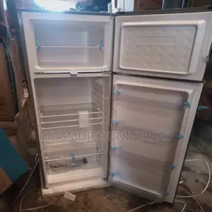 Quality Skyrun Refrigerator/Model 145/Black